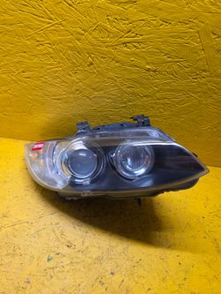 2007 - 2010 BMW E92 E93 328i 335i Xi RIGHT PASSENGER SIDE HEADLIGHT OEM