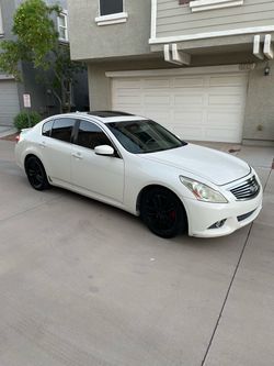 Infinti 2011 g37