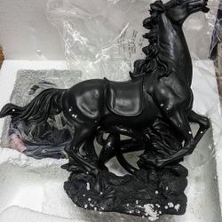 OUTDOOR HORSE WATER FOUNTAIN