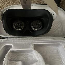 Oculus Headset 