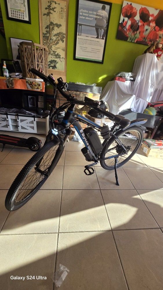E·BYCCO 29" E8 Best Budget Electric Mountain Bike 750W Peak 1000W 48V 17.5Ah
Top Speed 33-34MPH(53-55 KM/H)
Maximum Mileage 35-70 Miles(56-113 km)
Max