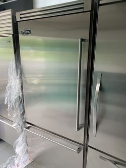 Viking refrigerator 36”