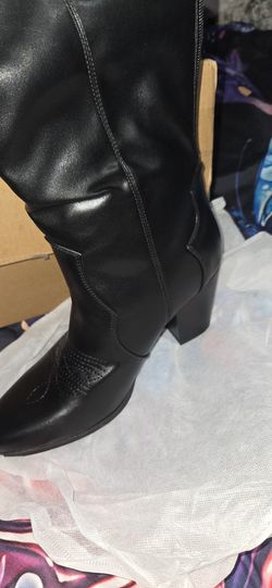 Western Style Cowgirl Boots