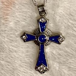 Brand New   Elegant Blue Australian Opal Set In 925 Sterling Silver Religious  Brand New  Stunning  Cross Necklace 