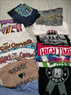 Mixed lot Vintage and new T-Shirt 18 total Mixed Brands