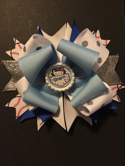 Hello kitty dodgers bows