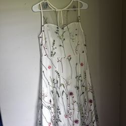 Source Unknown White Halter Midi with beautiful floral lace Sundress
