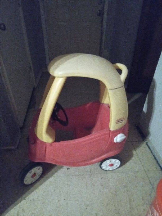Lil Tykes Car
