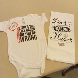 New Baby 12 Months Bacon Lovers Onesie And Burp Towel