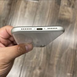 iPhone 11 64GB Unlocked | FlexEmarket Hot Deal