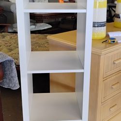 Bookcase - Upright or Across