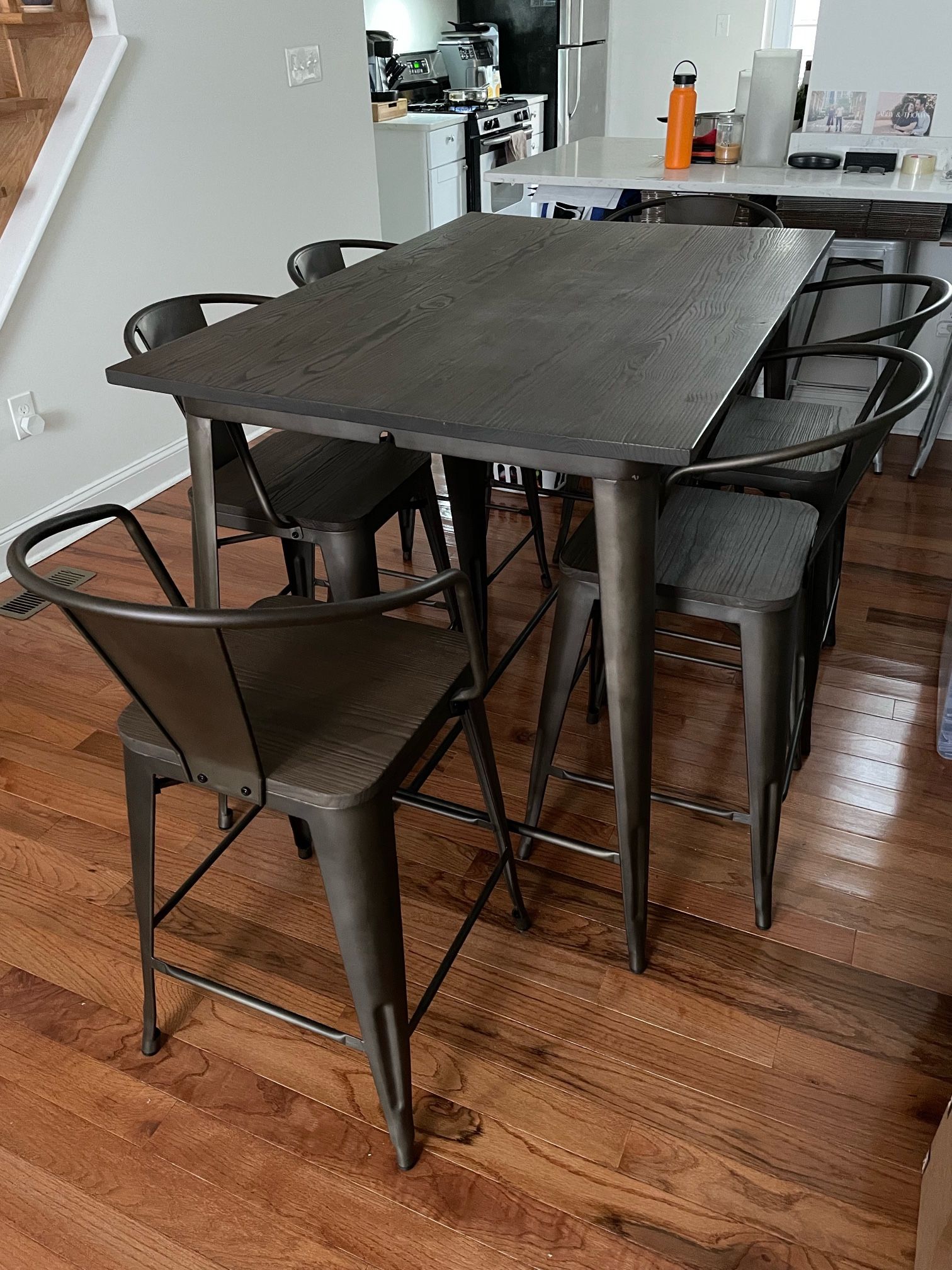 Dining Table & Chairs