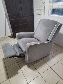 Reclining sofa