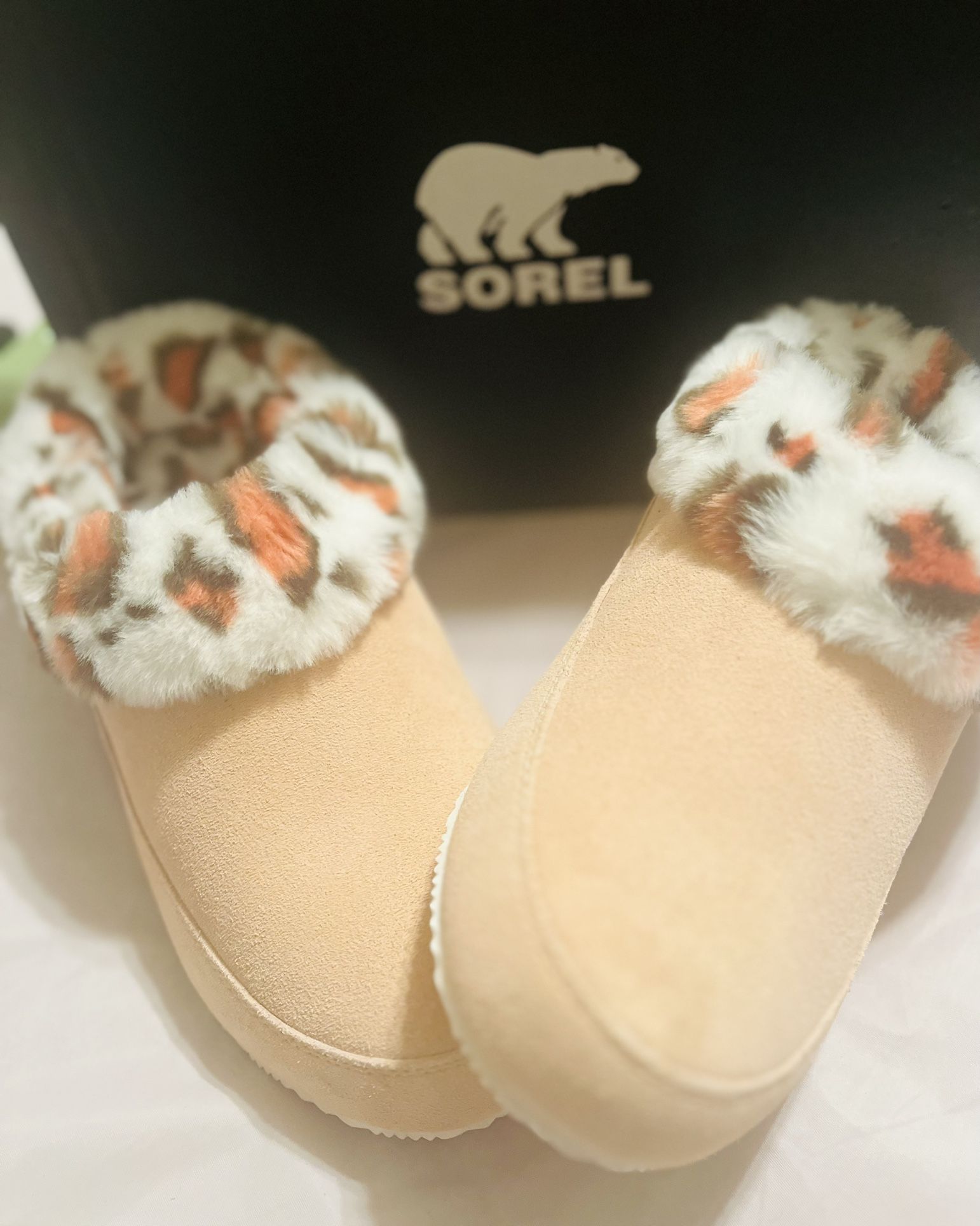 New Sorel Slip Ons 