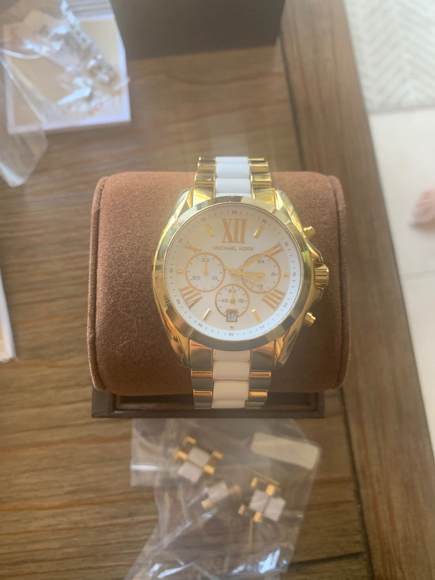 Women’s Michael Kors Watch!!