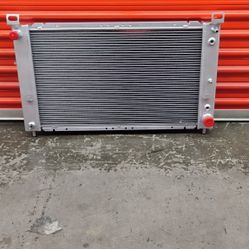 FOR 1(contact info removed) CHEVY SILVERADO 4.8/5.3 AT 2-ROW V8 ALUMINUM Radiator