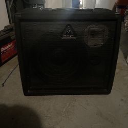 Behringer Ultratone AK900FH Amplifier