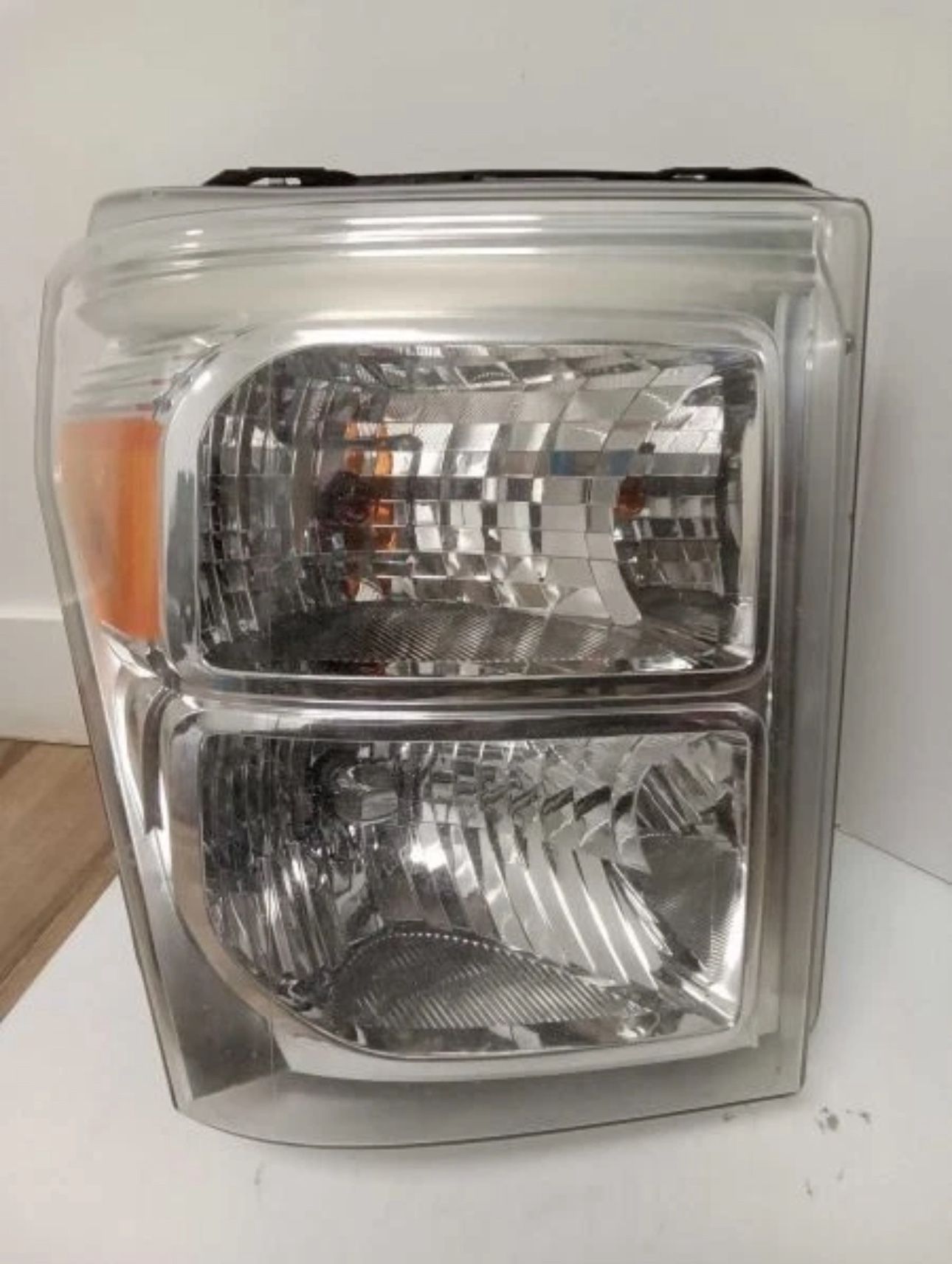 Driver And Passenger Headlights OEM Composite Fits 11-16 FORD F250SD