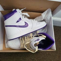 Jordan 1 Metallic Purple