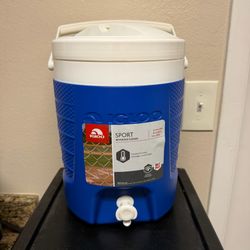 2 gallon insulated beverage cooler