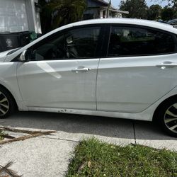 HYUNDAI PARTS FOR SALE 