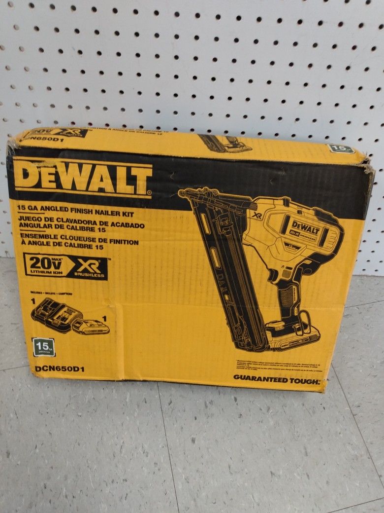 Dewalt 20v Max XR 15 Ga Angle Finis Nailer KIT Brand New Firm Price Non Negotiable (DCN650D1)