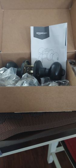 Doorknobs and Deadbolt