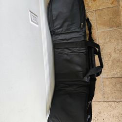 SkB padded snowboard bag