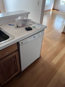 Kenmore 24" Built-In Dishwasher (White)