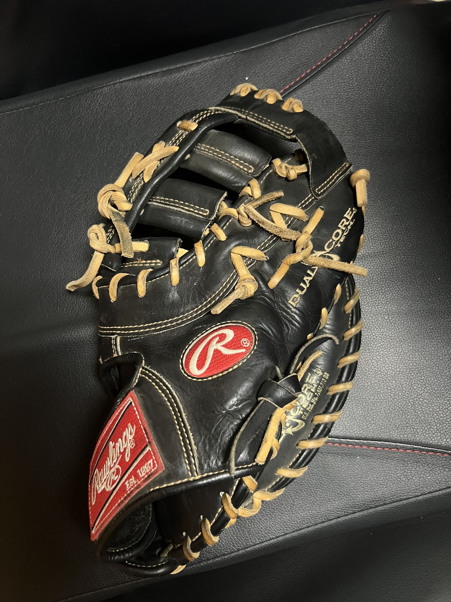 Rawlings Heart Of The Hide First Baseman Glove