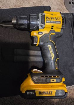Dewalt 20v  1/2 brushless drill