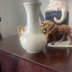 Hand Decorate 22 I. KT. Gold. USA