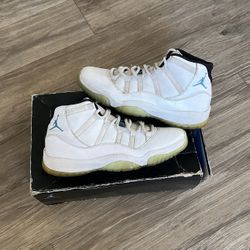Jordan 11 Legend Blue Size 10.5