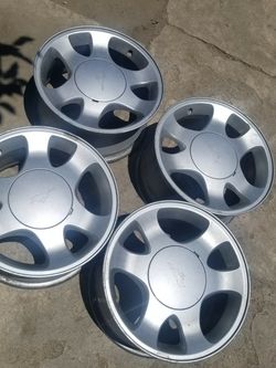 Vendo Estos RINES Son Para Mustang Í Para Toyota tacoma