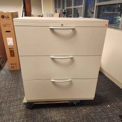 3-DRAWER LATERAL FILE CABINET 