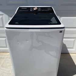 Samsung 5.5 cu. ft. Extra-Large Capacity Smart Top Load Washer with Super Speed Wash