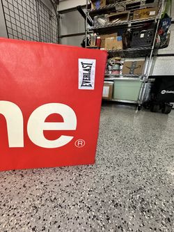Supreme Everlast Mat Rare Red Authentic for Sale in Carson, CA