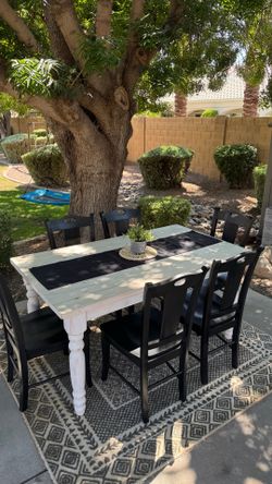 Modern Farmhouse Dining Room Table with (6) Chairs. This modern Farmhouse dining set features a two-tone design that blends rustic charm with clean, c