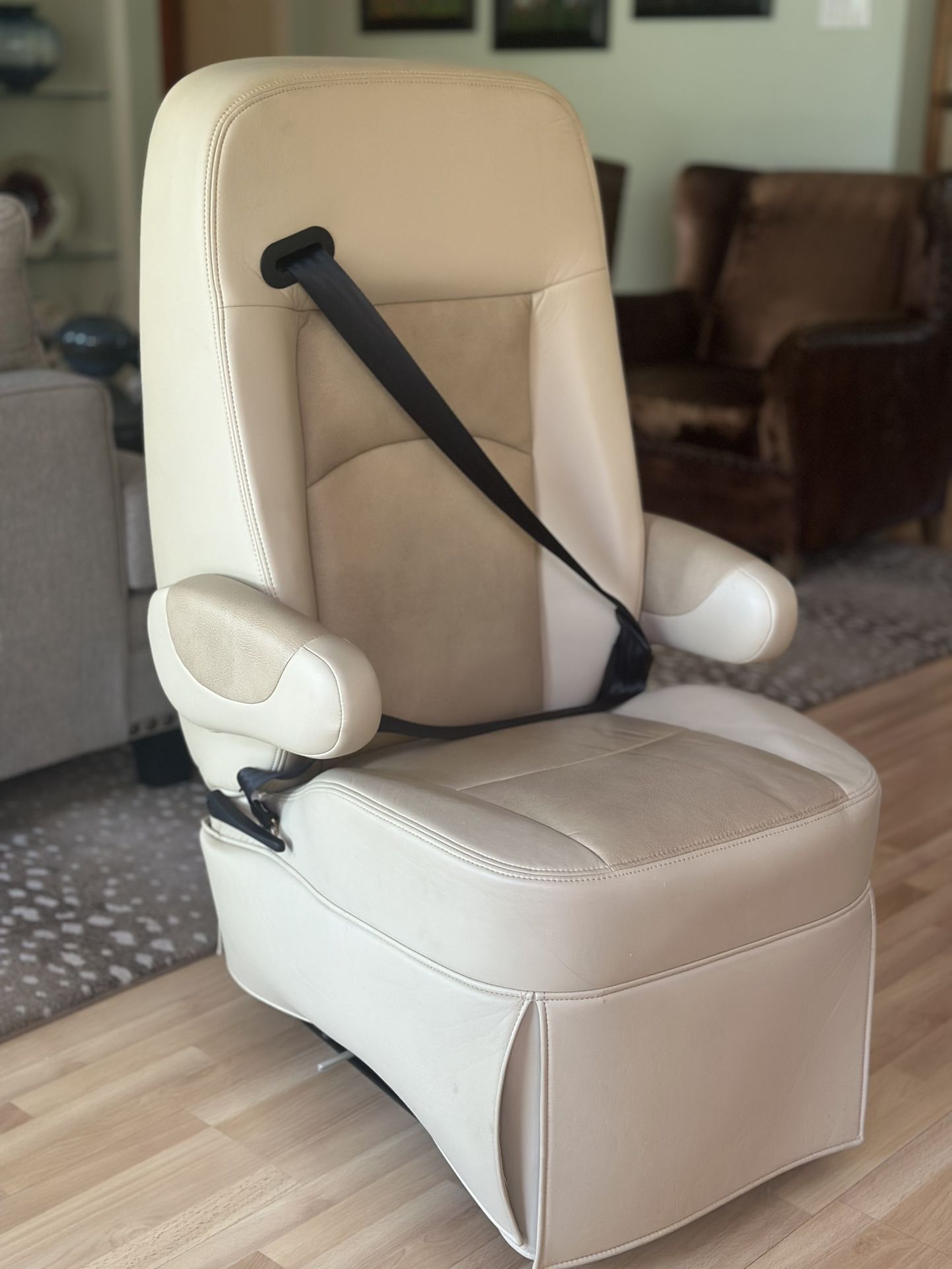 RV / Camper Van Passenger Seat