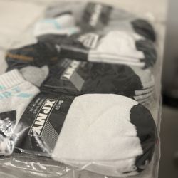 Men And women’s Socks 