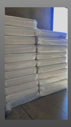 Simmons 8" Memory Foam Mattress