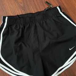 Nike Short L