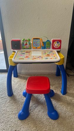 VTech explore and write activity desk
