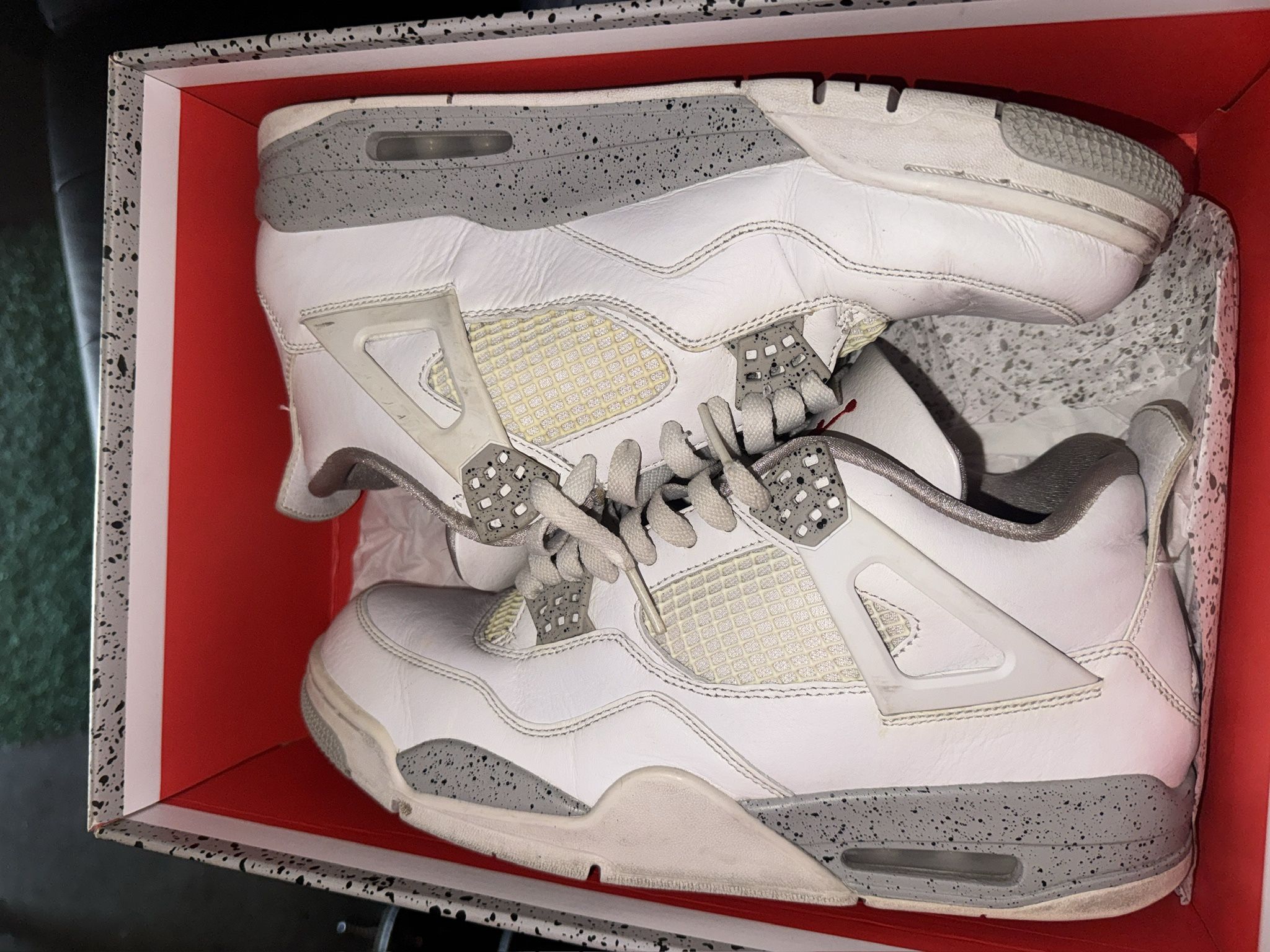 Air Jordan 4 - Size 11