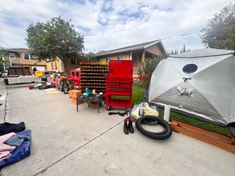 Garage sale insane
