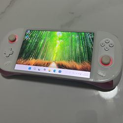 AYANEO 2 6800U, 2TB SSD, 16GB RAM, White Handheld Console