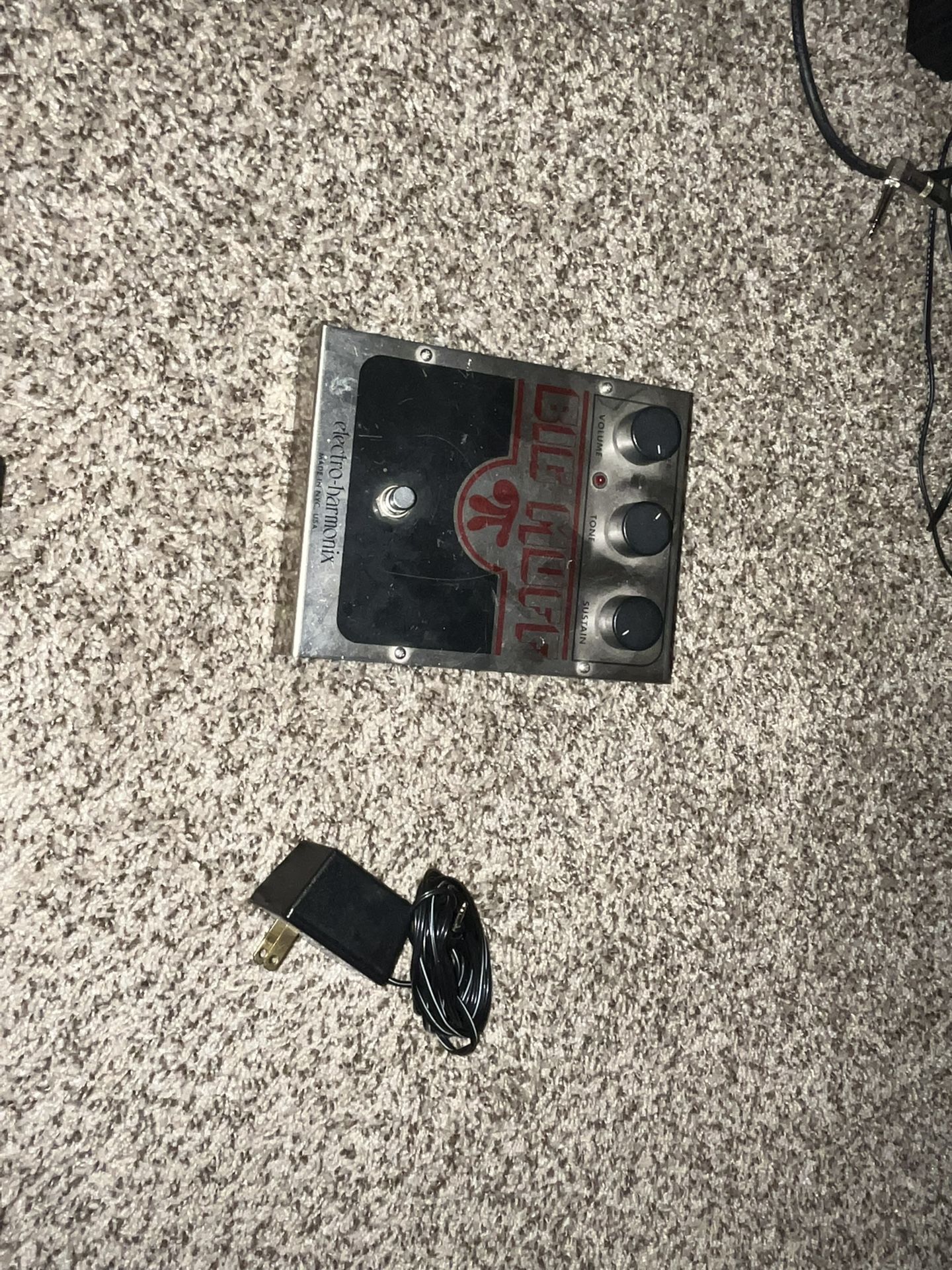 Big Muff Pedal Not Working Needs Fix. $50 OBO. Comes With Power Cord.