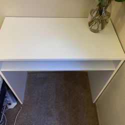 White Desk 