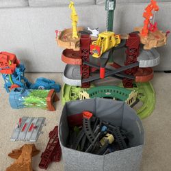 Thomas & Friends Trains & Cranes Super Tower playset with additional sets