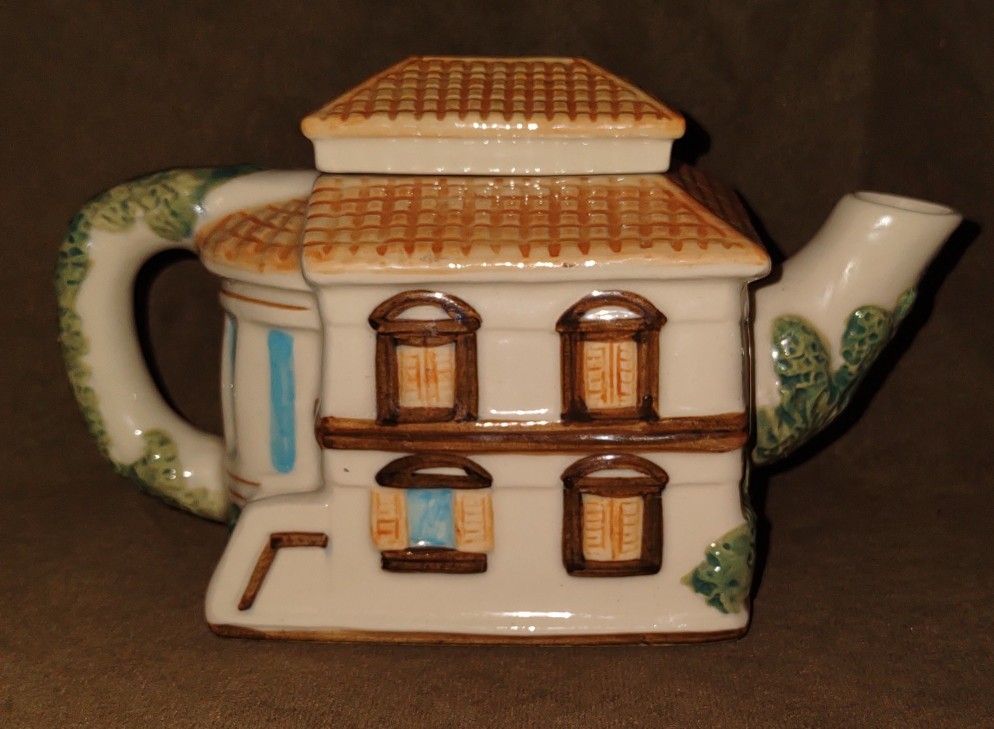 Vintage House of Katayama Japan Art Pottery Small House Shaped Teapot 3 1/2"